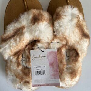 Jessica Simpson Women Beige XL  slippers with memory foam anti slip sole.